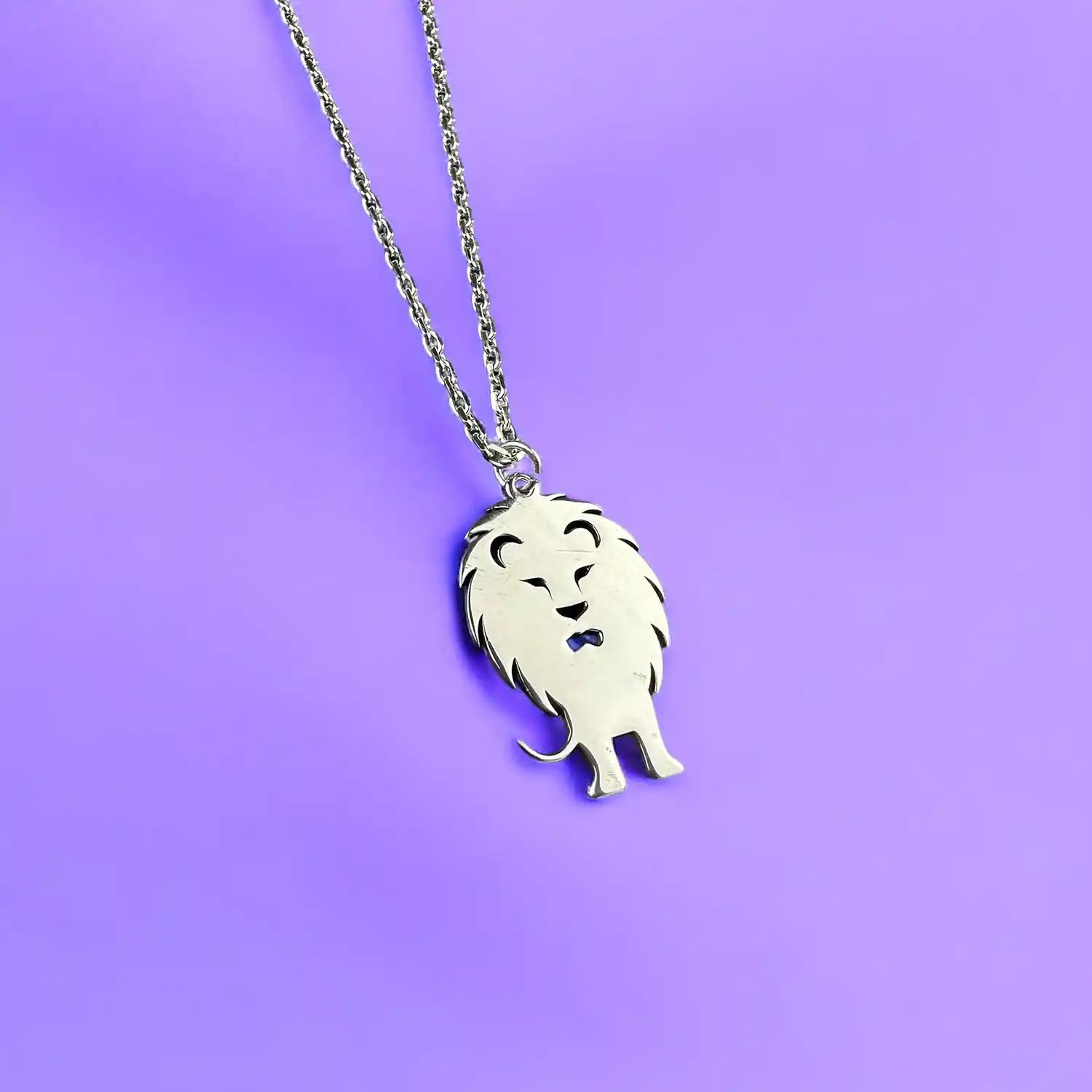 aslan gümüş kolye