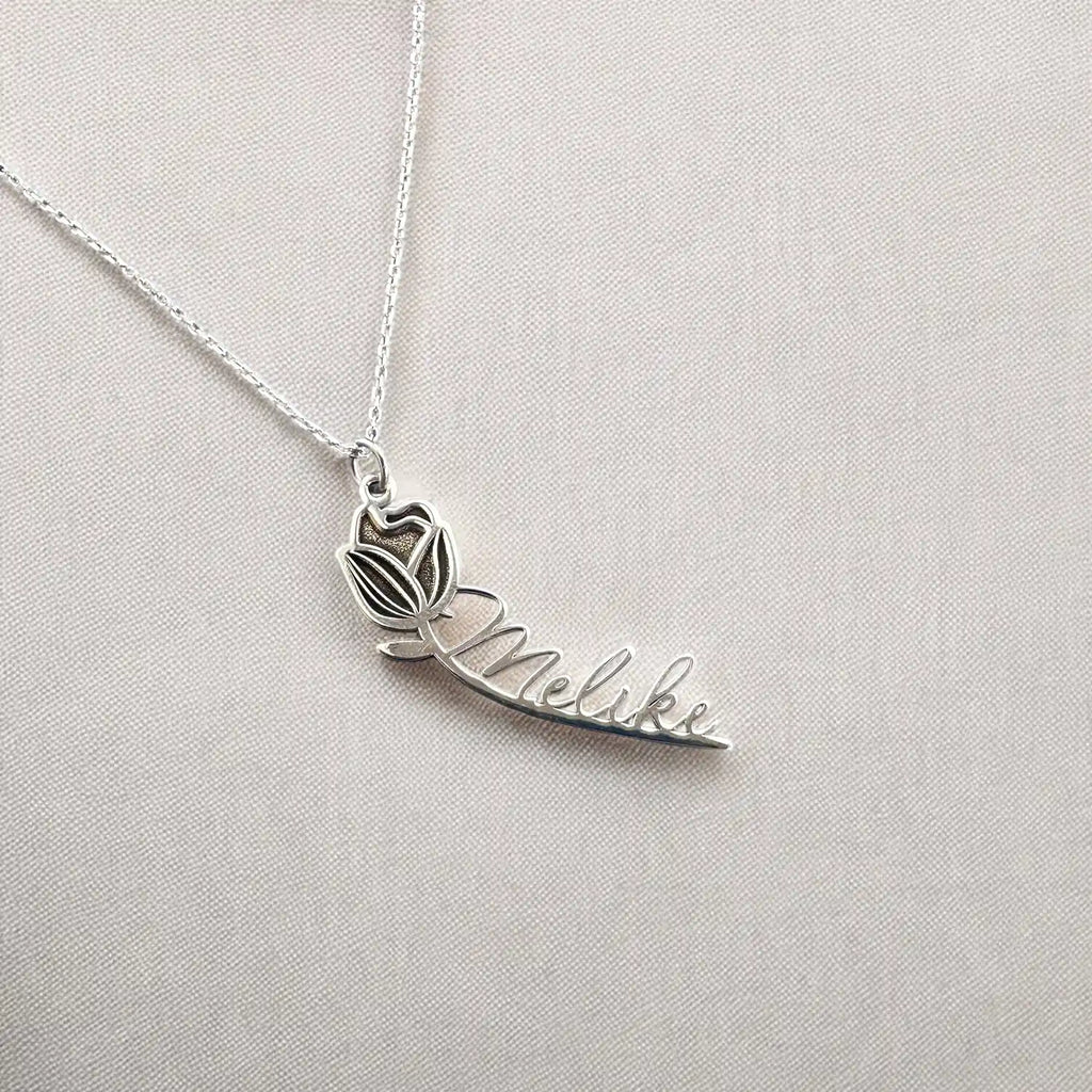 925 Ayar Gümüş Kişiye Özel İsimli Gül Kolye