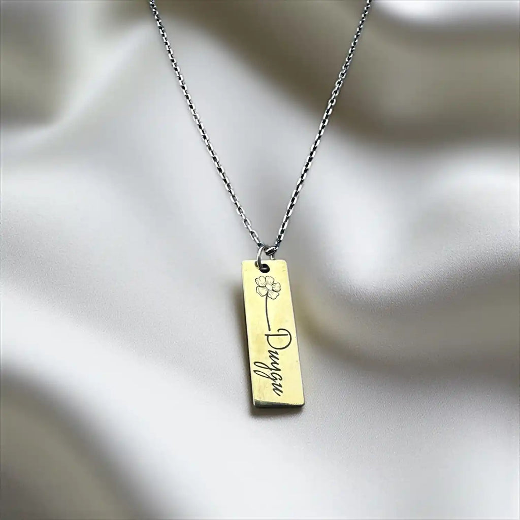 gümüş isimli kolye