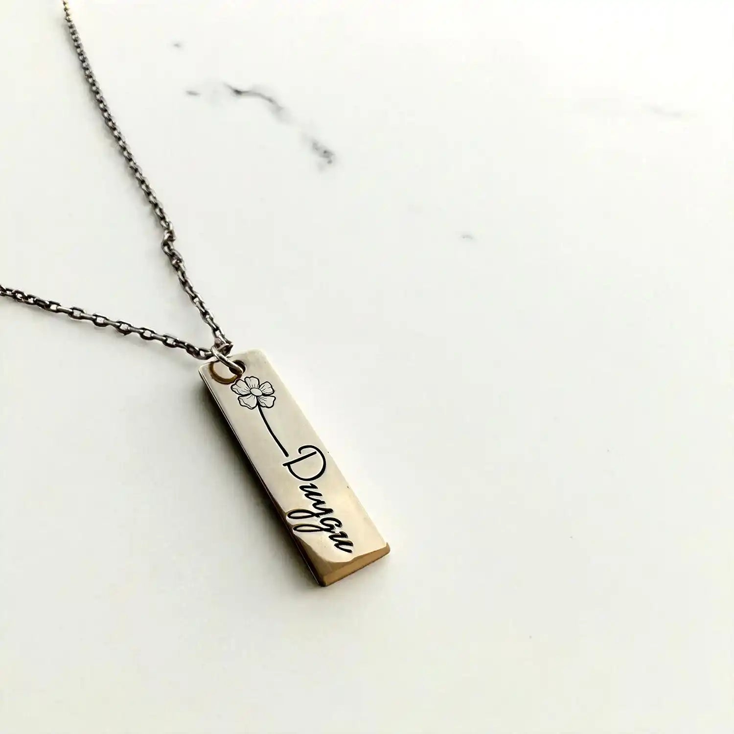 925 Ayar Gümüş Kişiye Özel İsimli Dikdörtgen Kolye – Altın ve Gümüş ve Rose Seçenekli