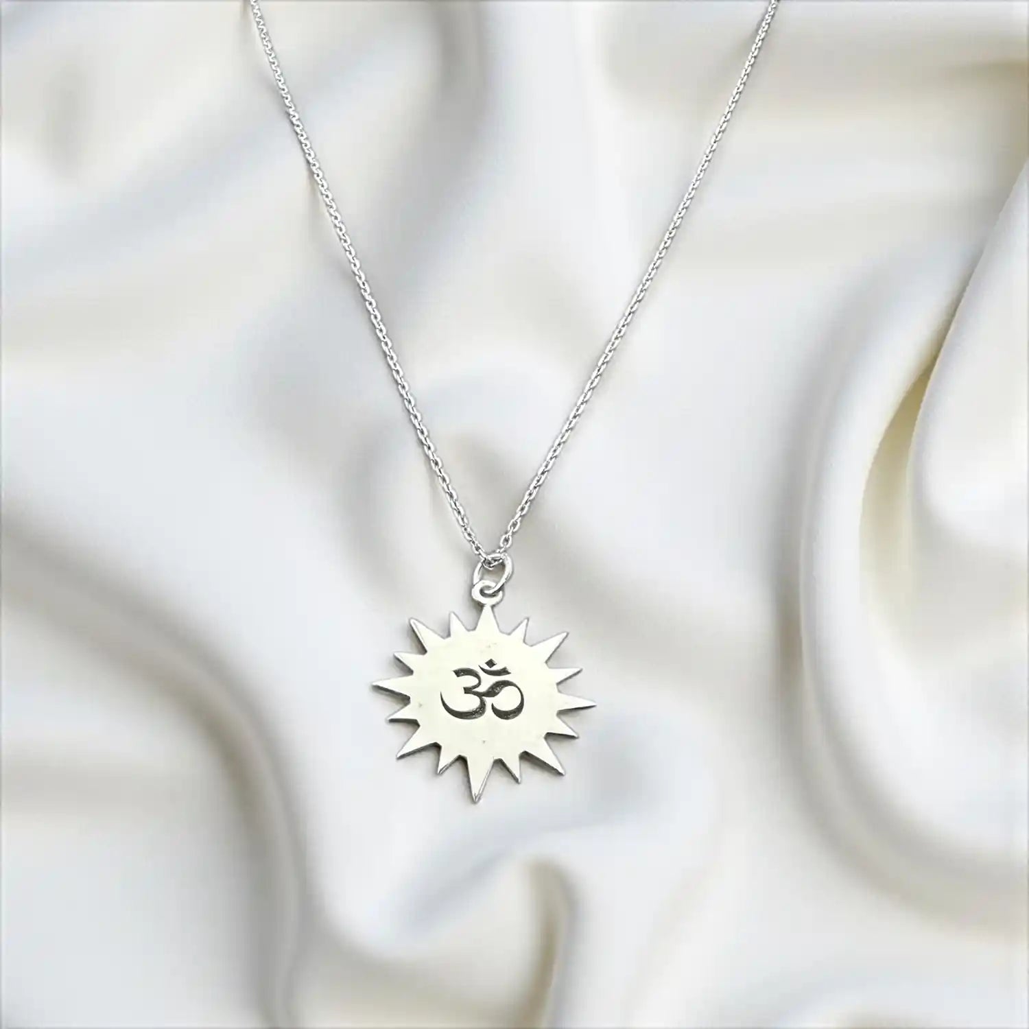 925 ayar gümüş kolye