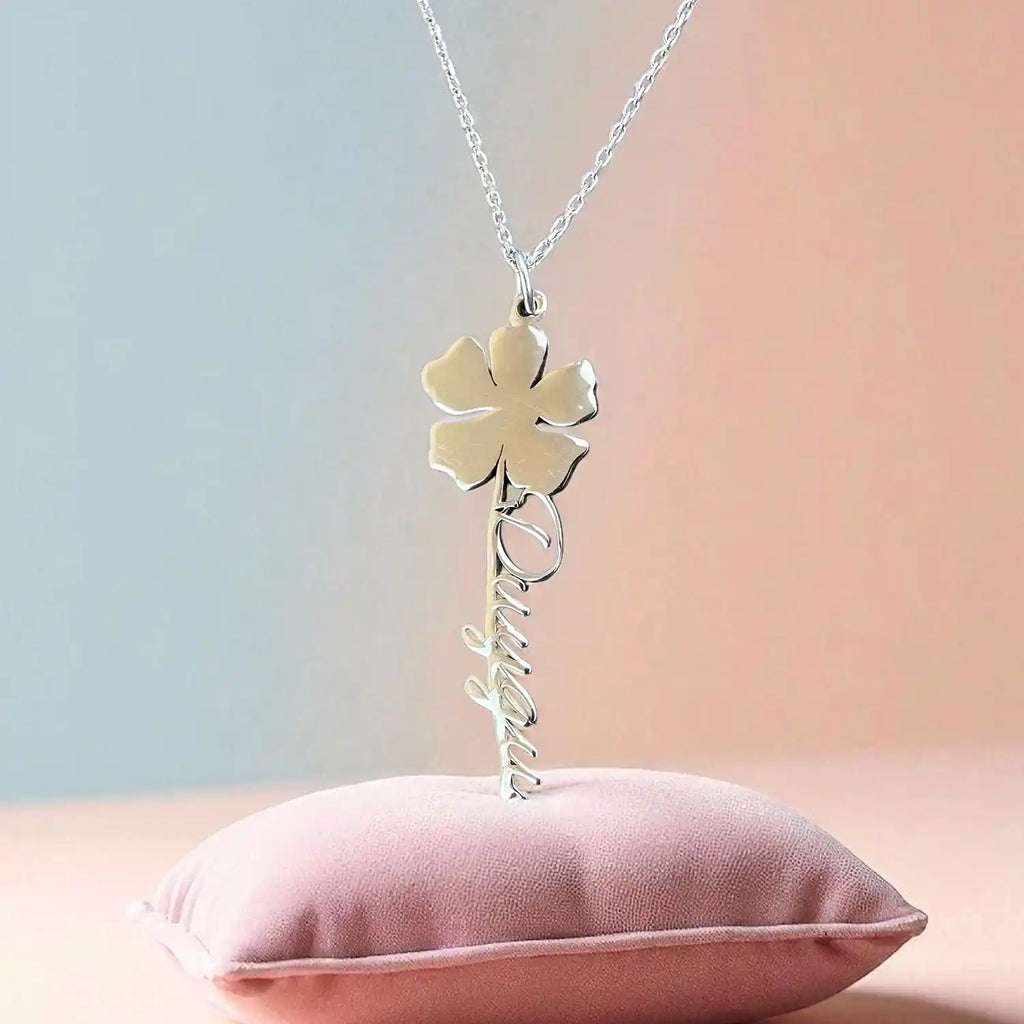 925 Ayar Gümüş ve Altın Kaplama Kişiye Özel İsimli Yonca Kolye