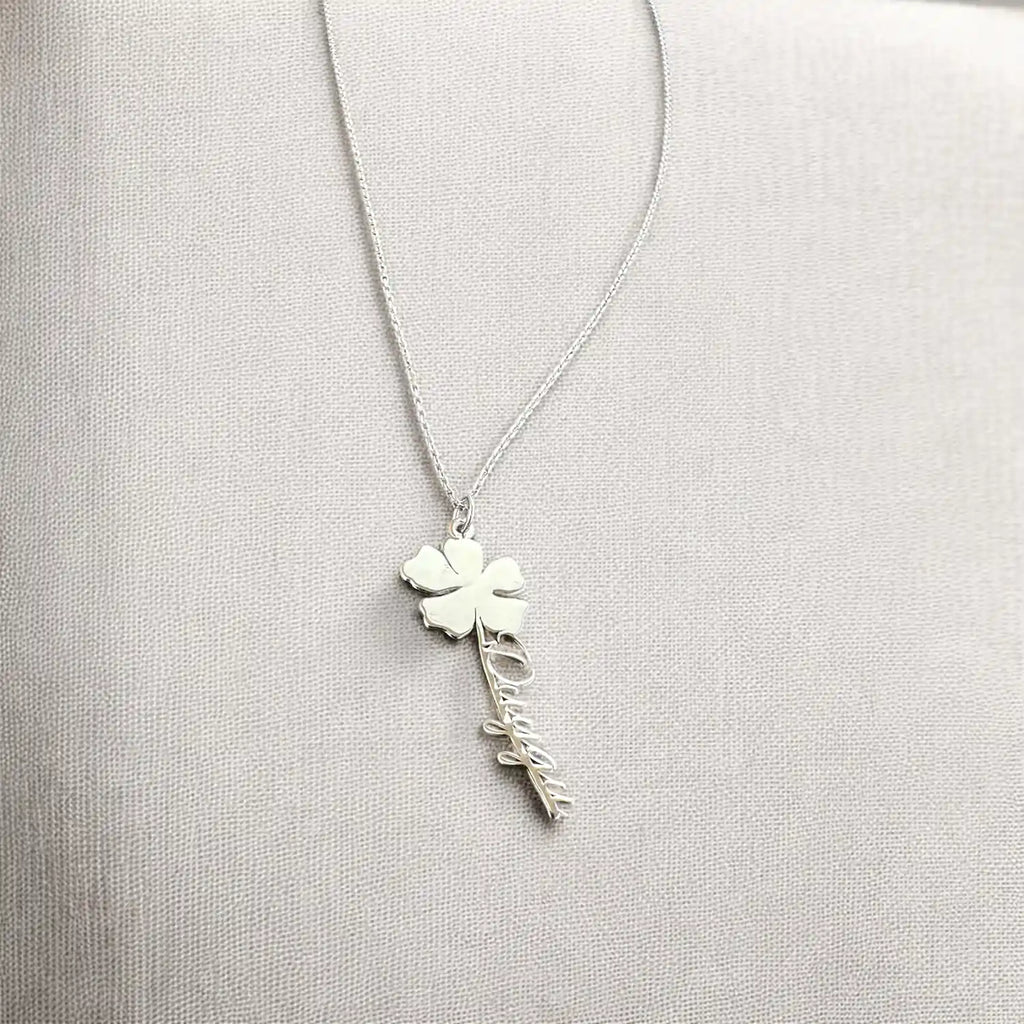 925 Ayar Gümüş ve Altın Kaplama Kişiye Özel İsimli Yonca Kolye